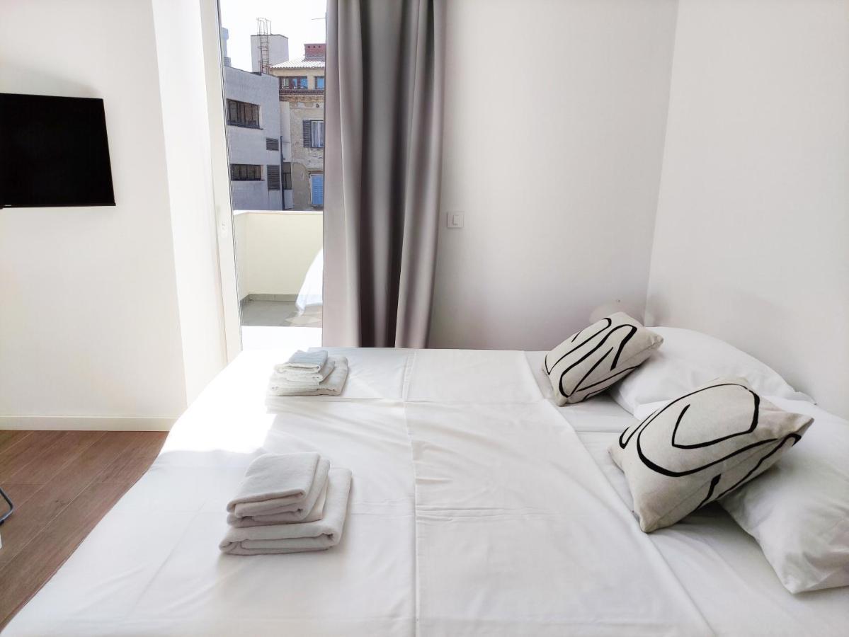 Nik Studio Apartments Pula Buitenkant foto