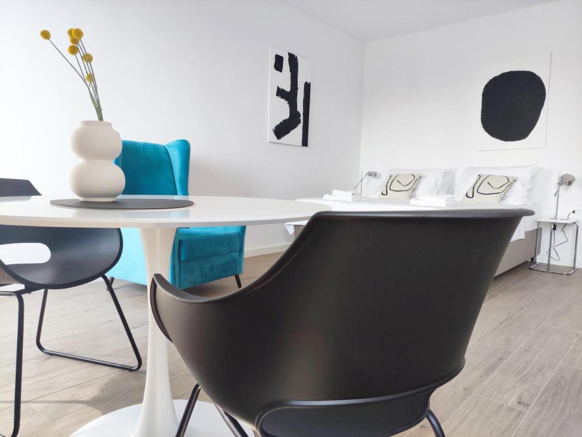 Nik Studio Apartments Pula Buitenkant foto